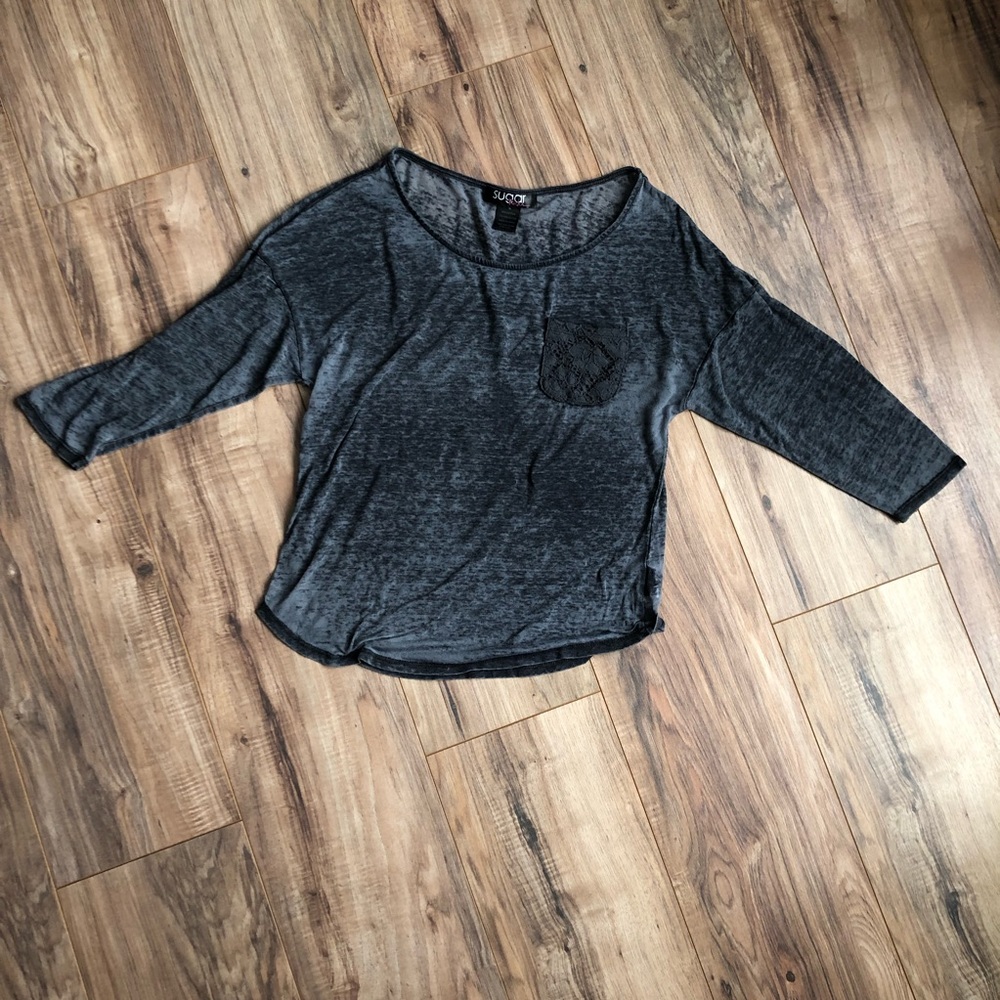 Sugar Rush 3/4 Sleeve Top w Floral Lace Pocket